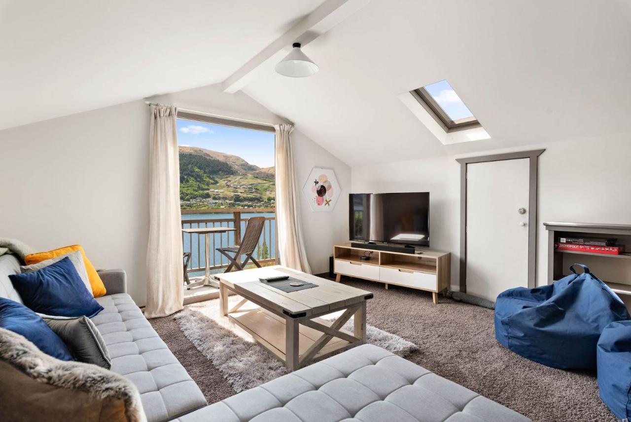 Sunny Lakeview Villa Queenstown Exterior foto