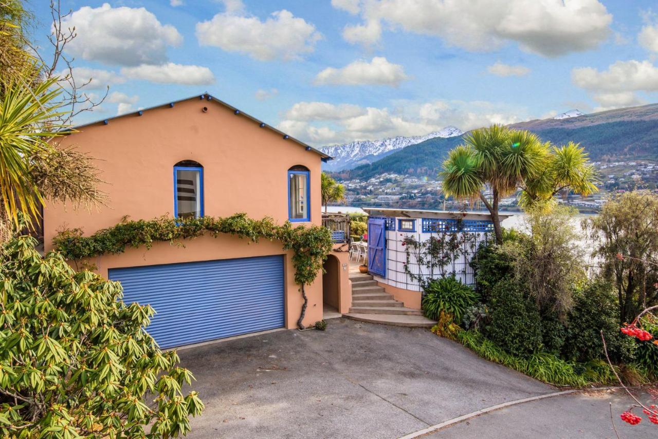 Sunny Lakeview Villa Queenstown Exterior foto