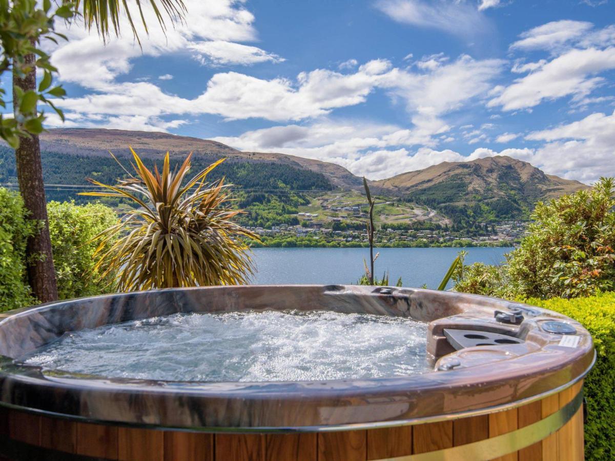 Sunny Lakeview Villa Queenstown Exterior foto